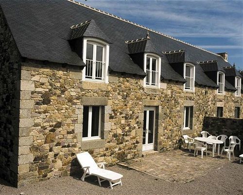 Hotel Chateau Du Val Hillion Exteriör bild